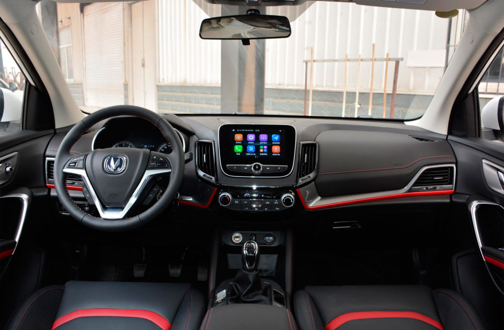 Changan CS55 салон