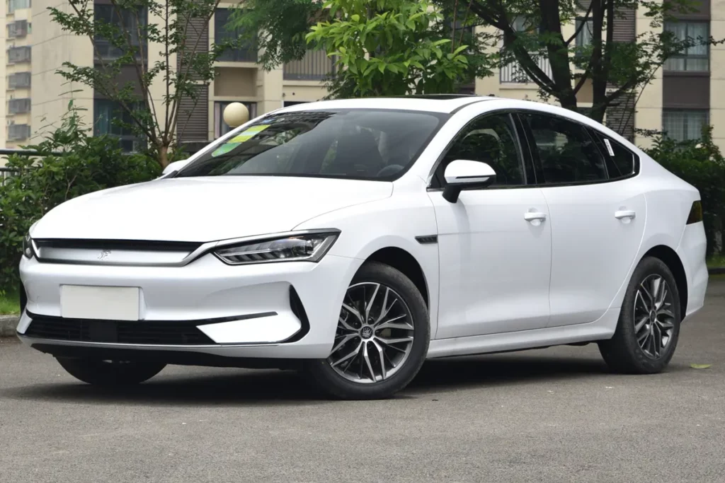 BYD Qin Plus EV обзор